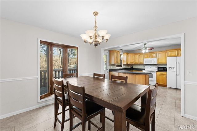 7725 Forest Hills Lane, Waterloo, IL 62298