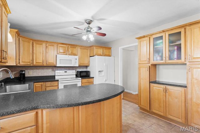 7725 Forest Hills Lane, Waterloo, IL 62298