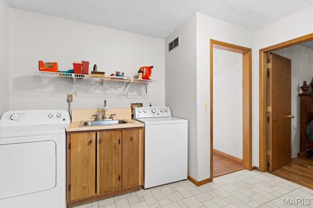 7725 Forest Hills Lane, Waterloo, IL 62298