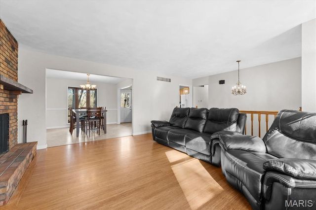 7725 Forest Hills Lane, Waterloo, IL 62298