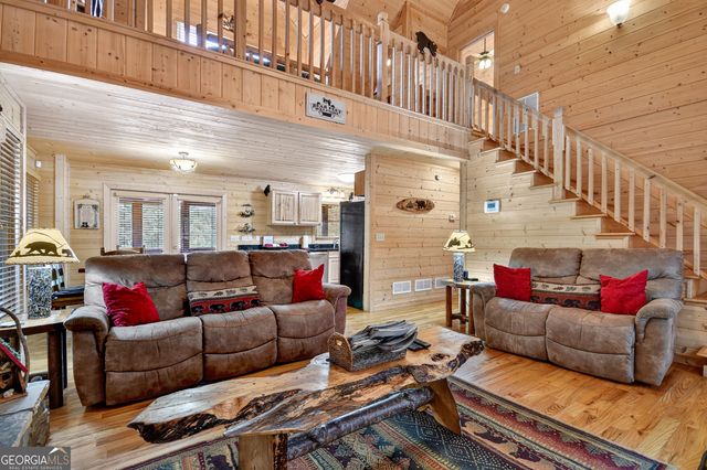 365 Trails End Summit, Ellijay, GA 30540