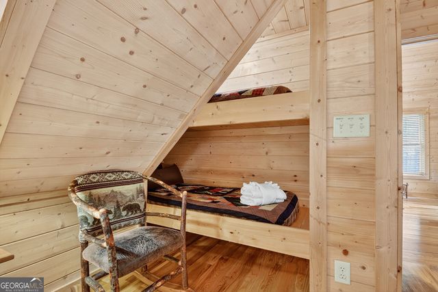 365 Trails End Summit, Ellijay, GA 30540