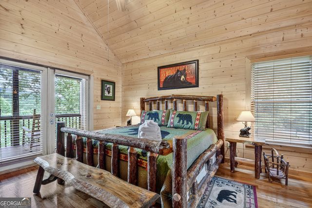 365 Trails End Summit, Ellijay, GA 30540