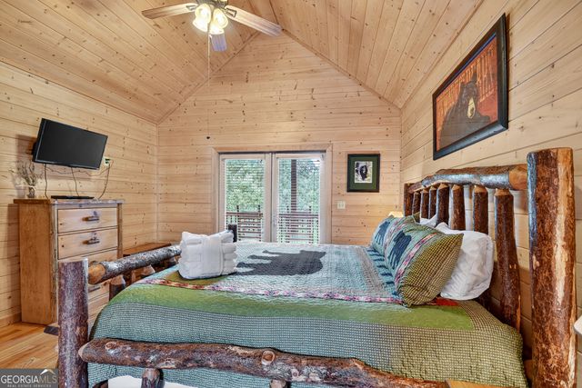 365 Trails End Summit, Ellijay, GA 30540