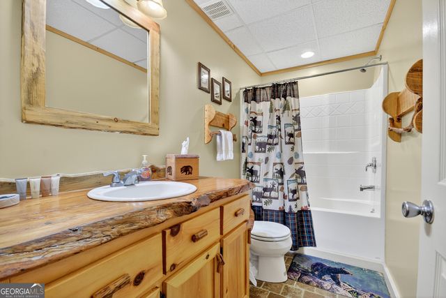 365 Trails End Summit, Ellijay, GA 30540