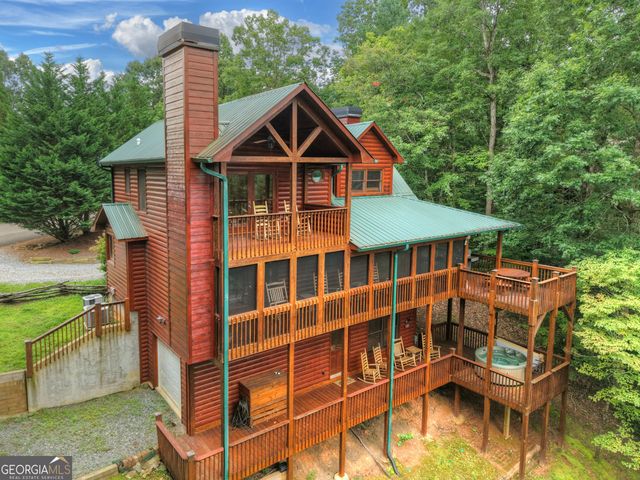 365 Trails End Summit, Ellijay, GA 30540