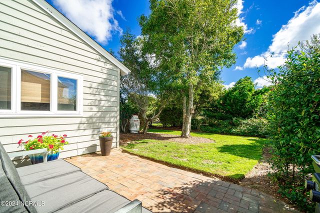 98 Bay Club Circle 2t, Morehead City, NC 28557