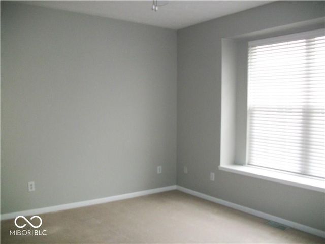 2215 Colfax Lane, Indianapolis, IN 46260