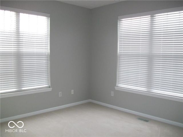 2215 Colfax Lane, Indianapolis, IN 46260