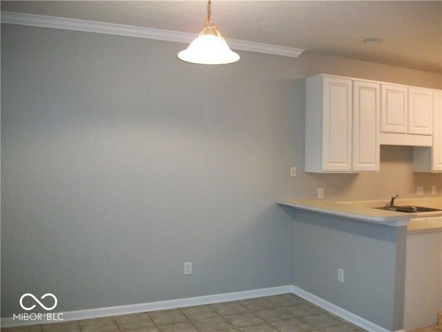 2215 Colfax Lane, Indianapolis, IN 46260