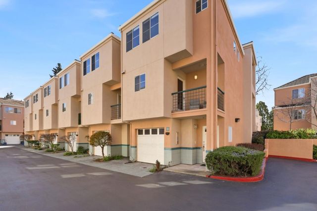 992 Alpine Terrace 6, Sunnyvale, CA 94086