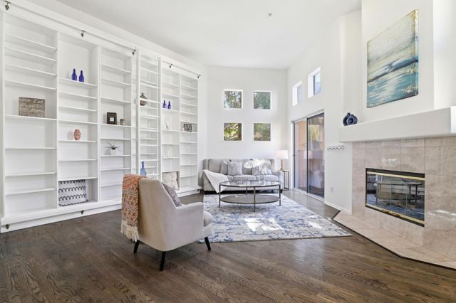 992 Alpine Terrace 6, Sunnyvale, CA 94086
