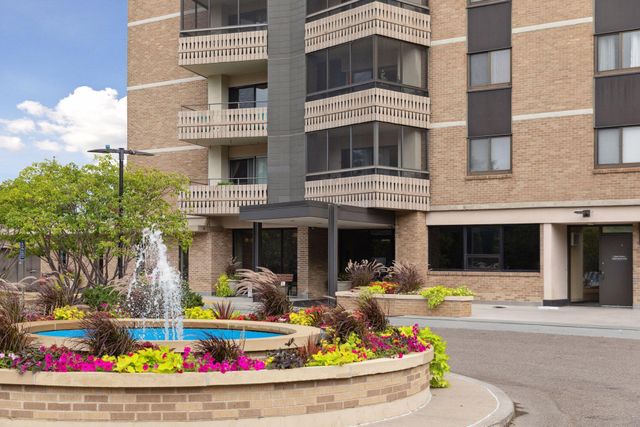 400 Groveland Avenue 1714, Minneapolis, MN 55403