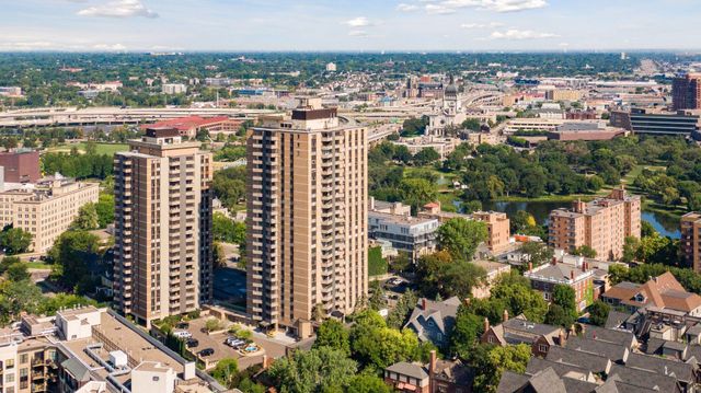 400 Groveland Avenue 1714, Minneapolis, MN 55403