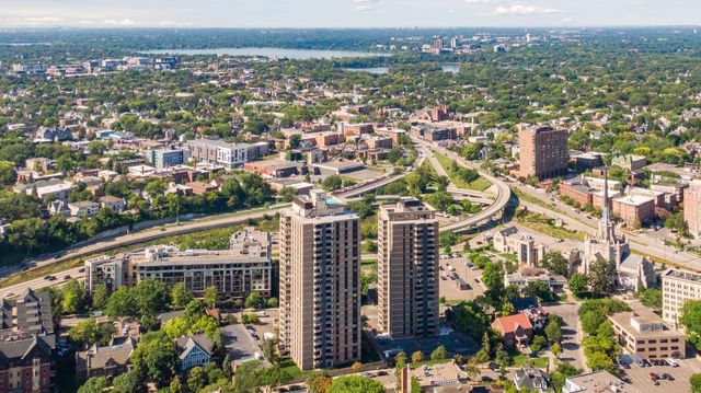 400 Groveland Avenue 1714, Minneapolis, MN 55403