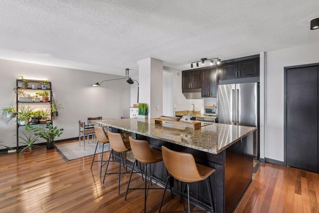 400 Groveland Avenue 1714, Minneapolis, MN 55403