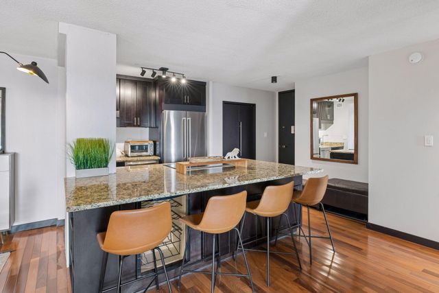 400 Groveland Avenue 1714, Minneapolis, MN 55403