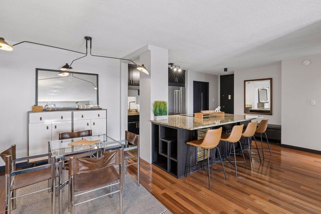 400 Groveland Avenue 1714, Minneapolis, MN 55403
