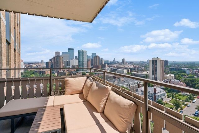 400 Groveland Avenue 1714, Minneapolis, MN 55403