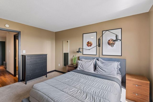 400 Groveland Avenue 1714, Minneapolis, MN 55403
