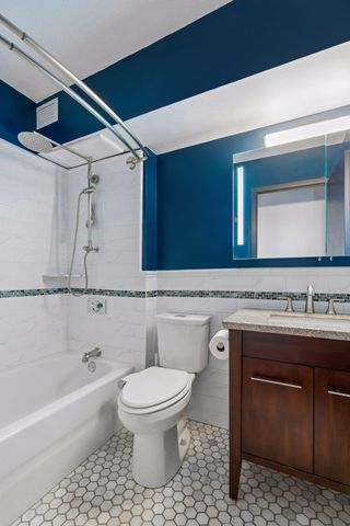 400 Groveland Avenue 1714, Minneapolis, MN 55403