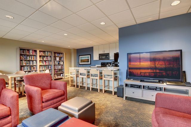 400 Groveland Avenue 1714, Minneapolis, MN 55403