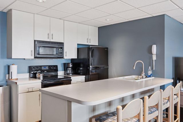 400 Groveland Avenue 1714, Minneapolis, MN 55403