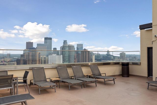400 Groveland Avenue 1714, Minneapolis, MN 55403
