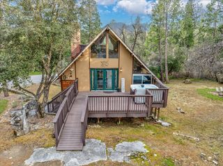 52966 Chapparal Drive, Oakhurst, CA 93644