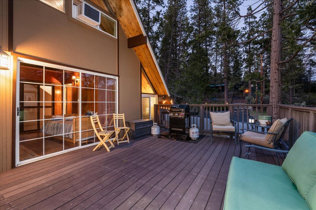 Image 29 of property listing at 52966 Chapparal Drive, Oakhurst, CA 93644