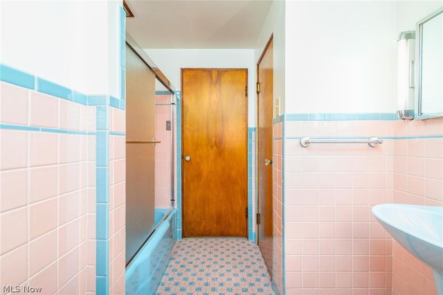162 Locust Lane, Follansbee, WV 26037