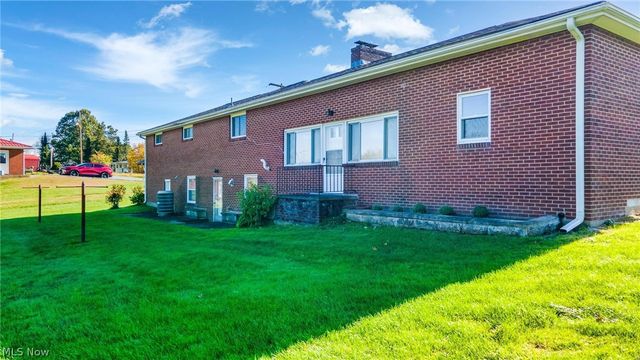 162 Locust Lane, Follansbee, WV 26037