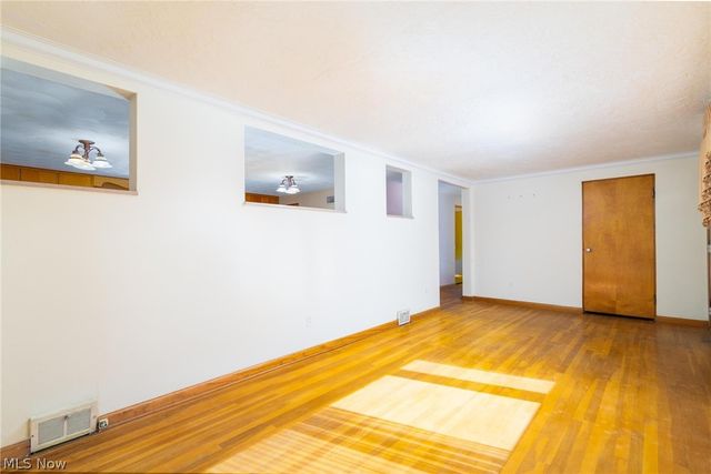 162 Locust Lane, Follansbee, WV 26037