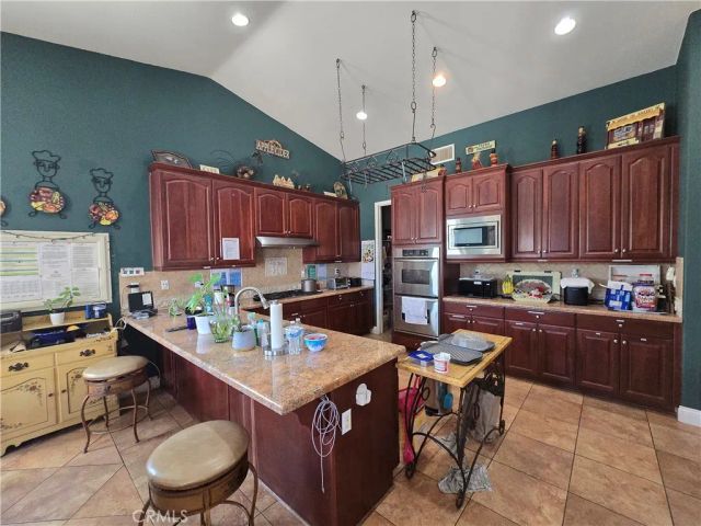 16005 Regency Ranch, Riverside, CA 92504