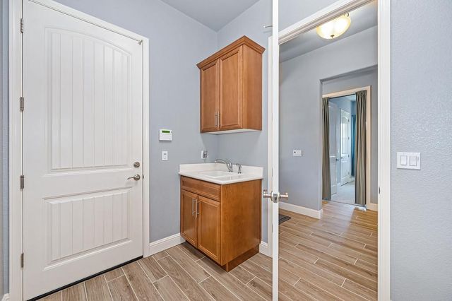 2118 Fawndale Ln, Lincoln, CA 95648