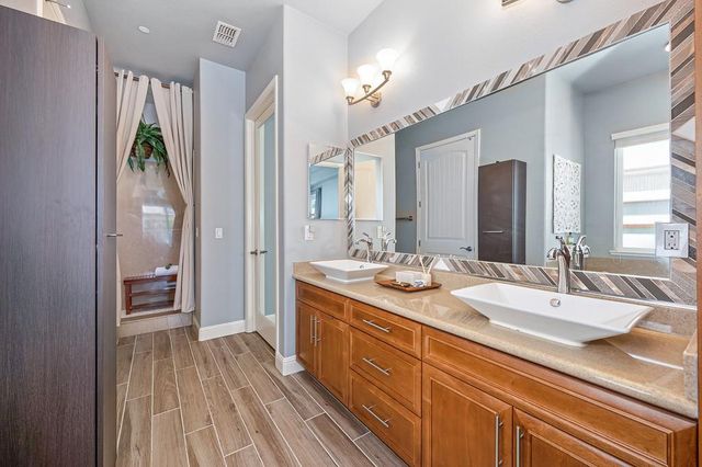 2118 Fawndale Ln, Lincoln, CA 95648