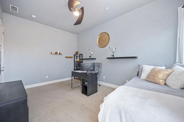 2118 Fawndale Ln, Lincoln, CA 95648