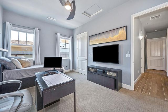 2118 Fawndale Ln, Lincoln, CA 95648