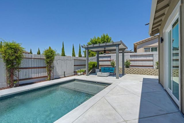 2118 Fawndale Ln, Lincoln, CA 95648