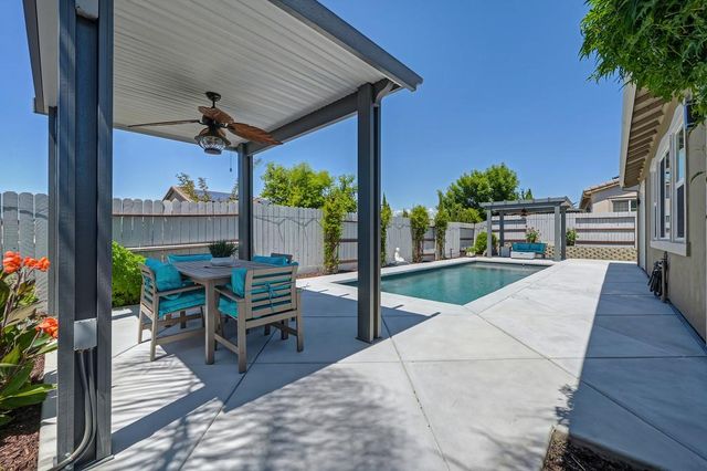 2118 Fawndale Ln, Lincoln, CA 95648