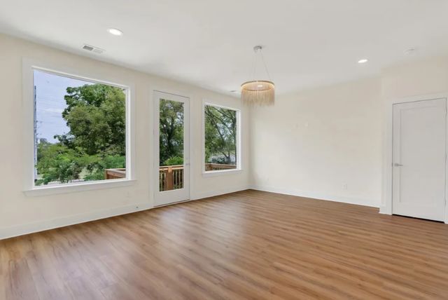 2430 Batavia St, Nashville, TN 37208