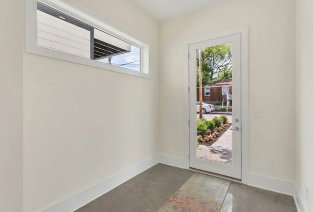 2430 Batavia St, Nashville, TN 37208