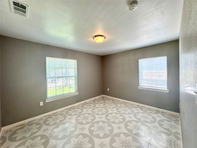1705 Oak Lea Drive, Irving, TX 75061