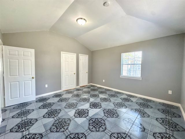 1705 Oak Lea Drive, Irving, TX 75061