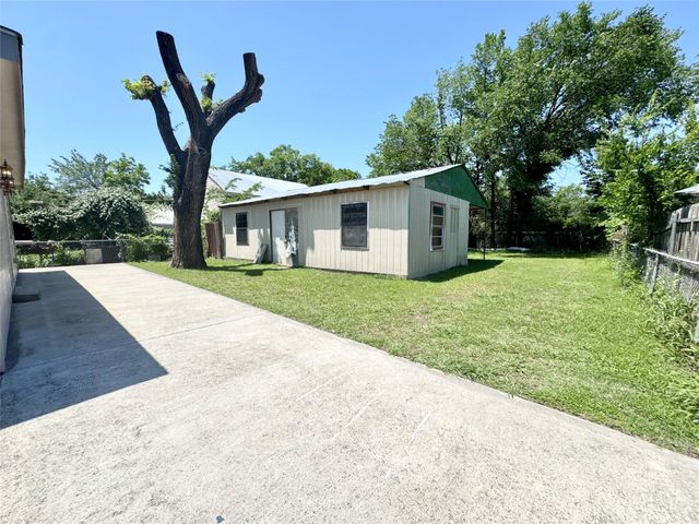 1705 Oak Lea Drive, Irving, TX 75061