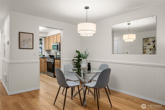 8615 139th Avenue NE, Redmond, WA 98052