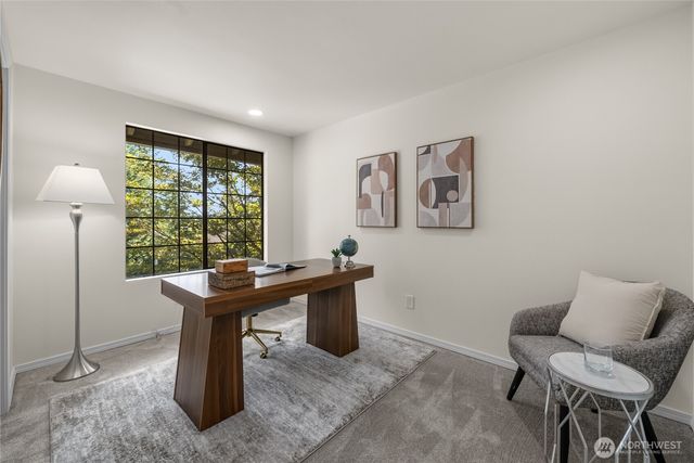 8615 139th Avenue NE, Redmond, WA 98052