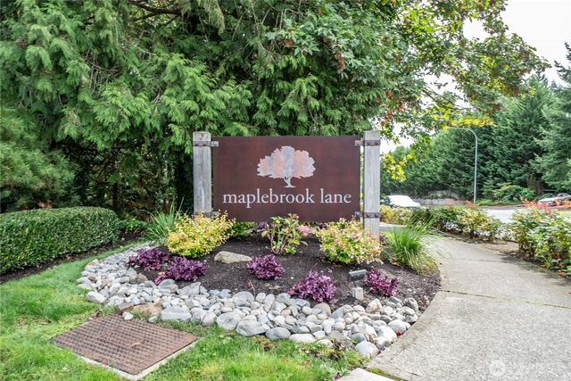 8615 139th Avenue NE, Redmond, WA 98052