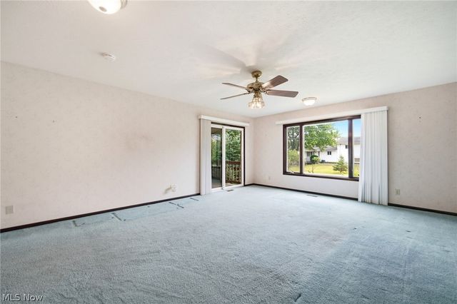 2475 Robinhood Drive, Parma, OH 44134
