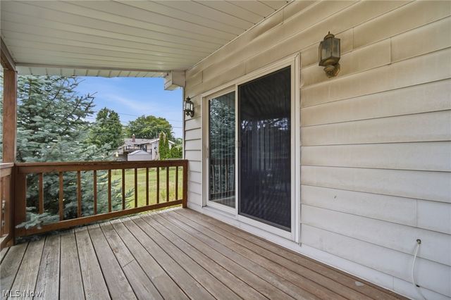 2475 Robinhood Drive, Parma, OH 44134